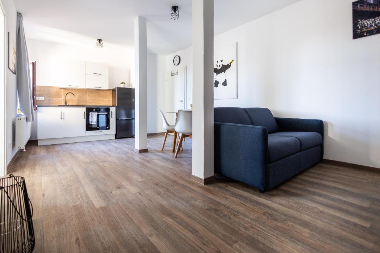 Apartments Am Neuen Theater - Altstadt - Zentral - Kueche - Wifi - Powered By Ko-Living Halle  Exterior foto