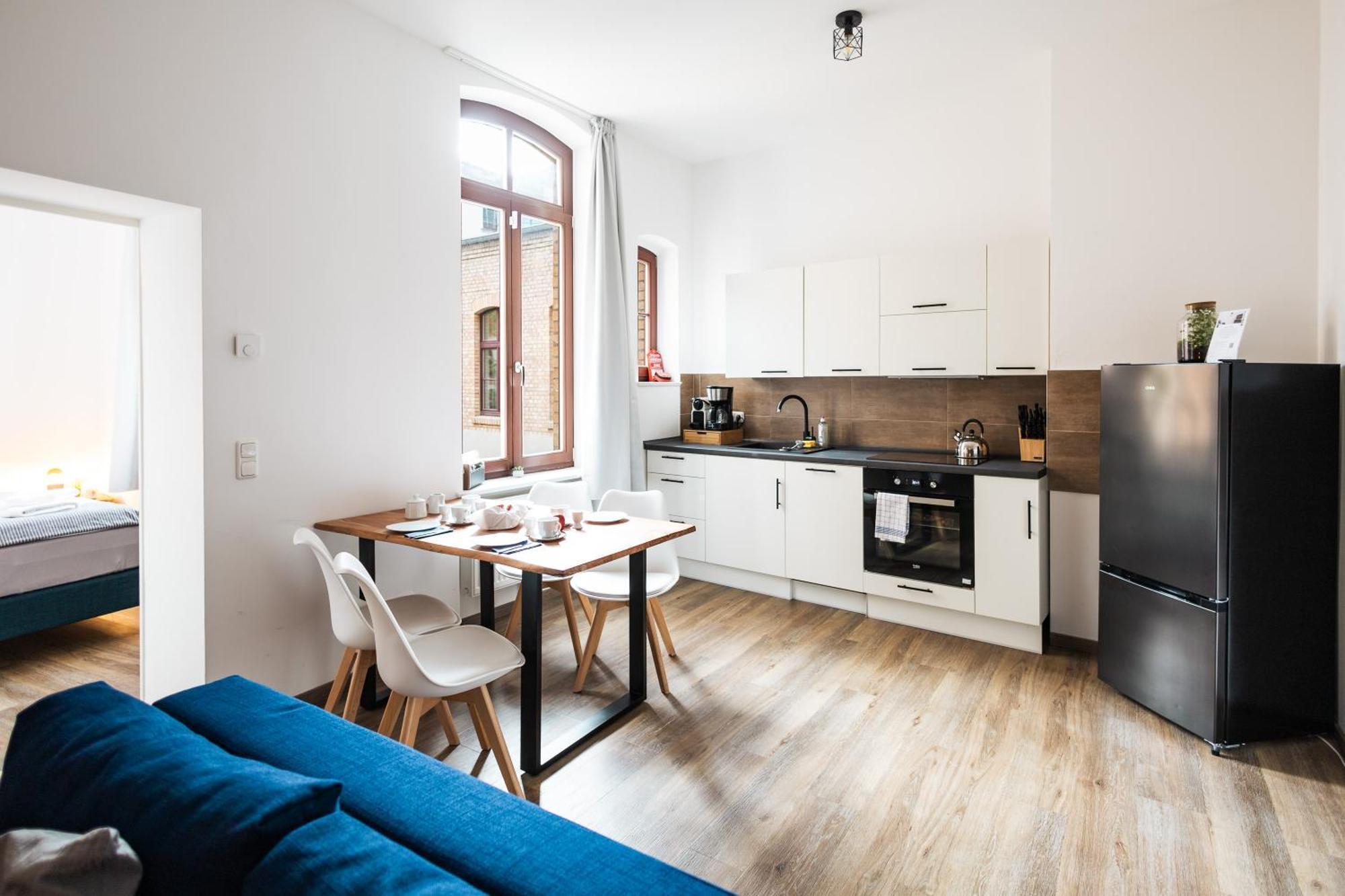 Apartments Am Neuen Theater - Altstadt - Zentral - Kueche - Wifi - Powered By Ko-Living Halle  Exterior foto